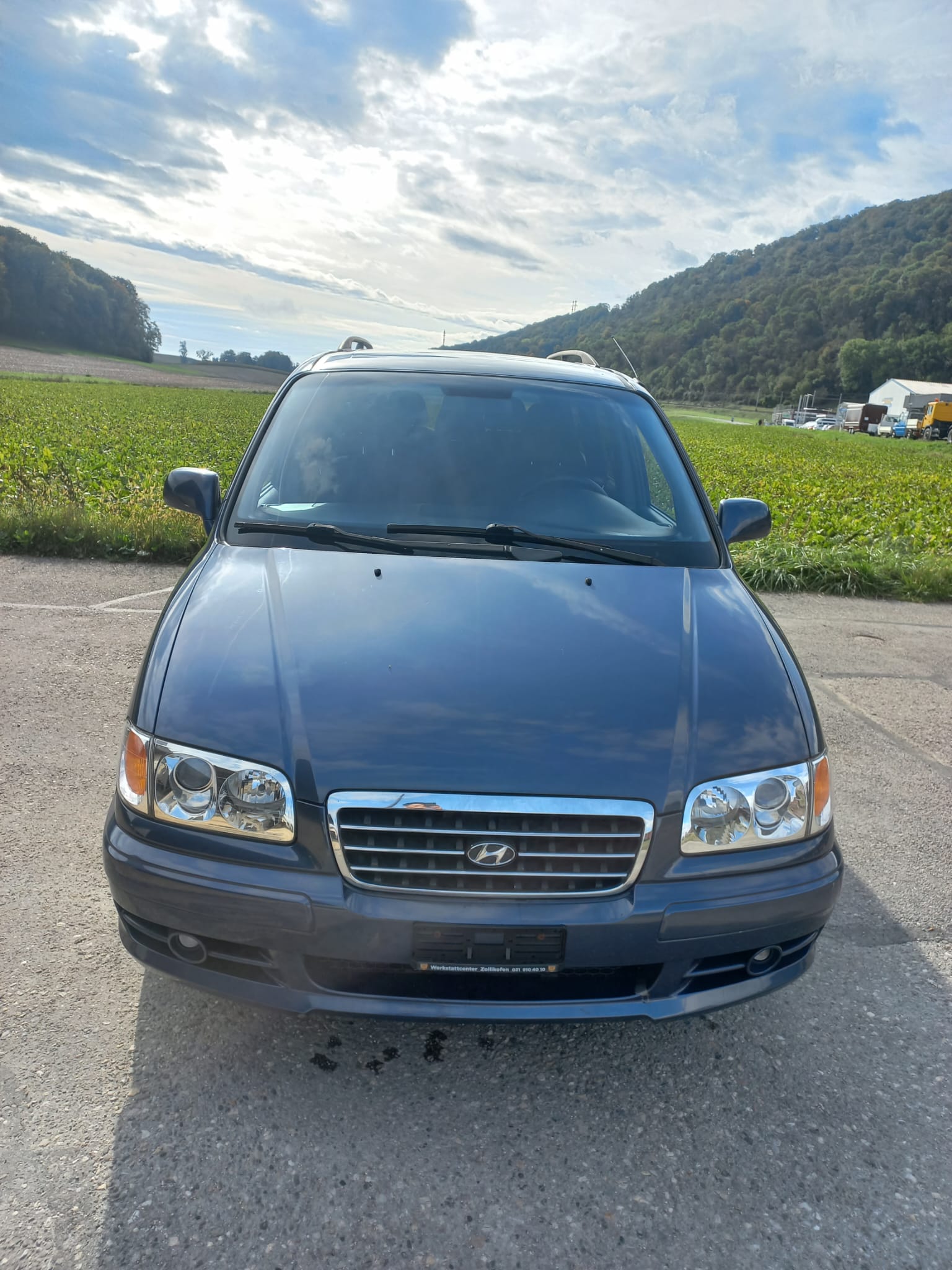Hyundai Trajet 2.0 Turbo - Image 1