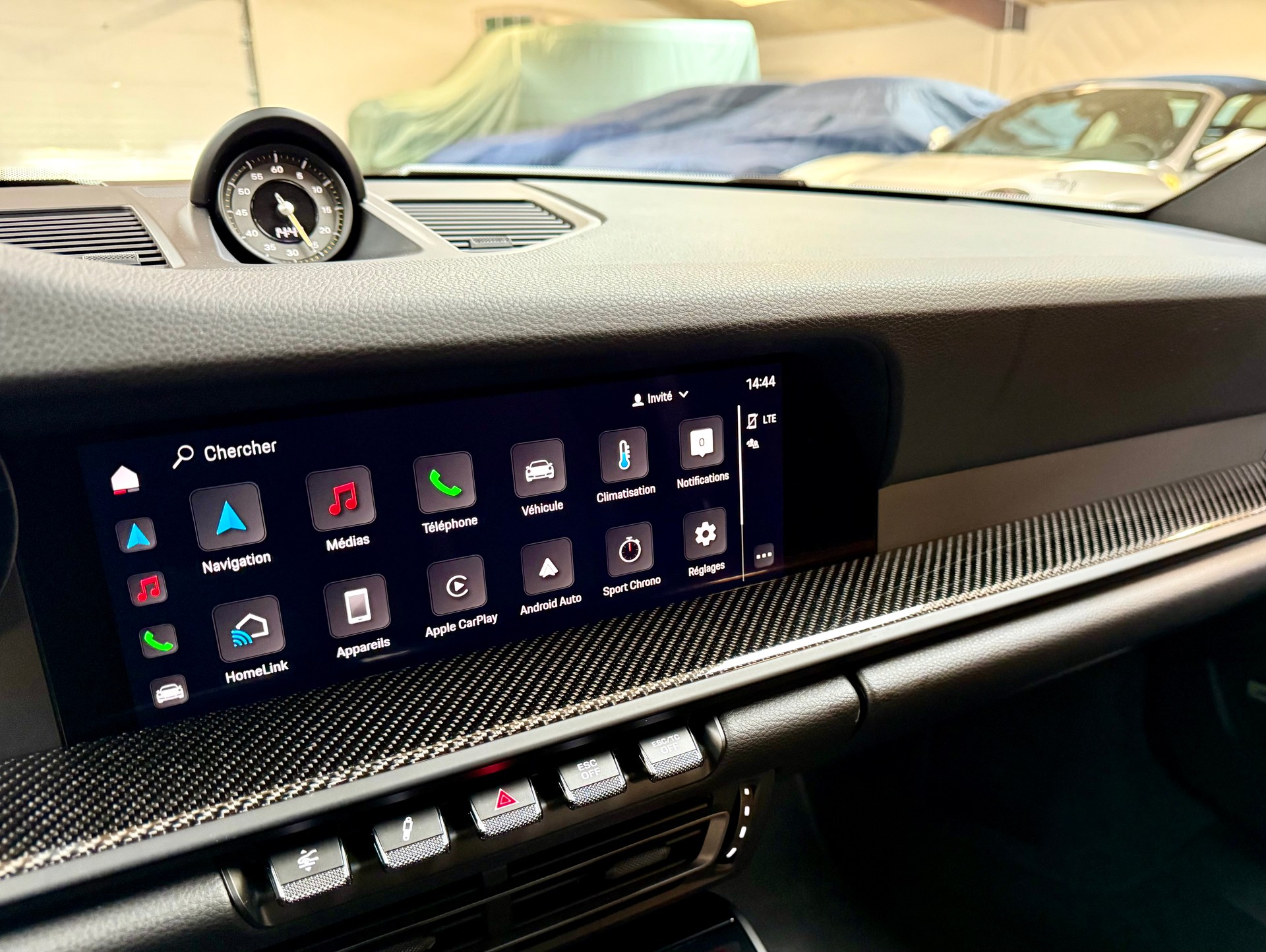 PORSCHE 911 GT3 Touring - Image 4