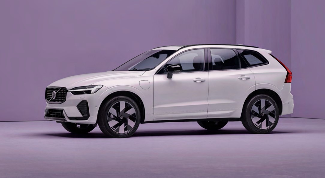 VOLVO XC60 2.0 T6 TE Ultra Dark eAWD