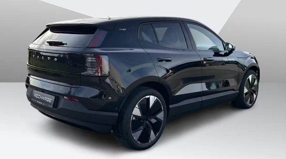 VOLVO EX30 E60 Twin Ultra Performance AWD - Image 4