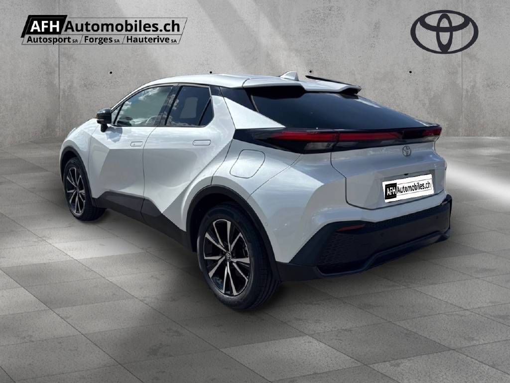 TOYOTA C-HR 2.0 PHEV Trend - Image 3