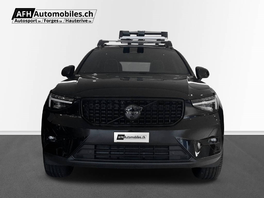 VOLVO XC40 2.0 B4 MH Ultra Black Edi - Image 4