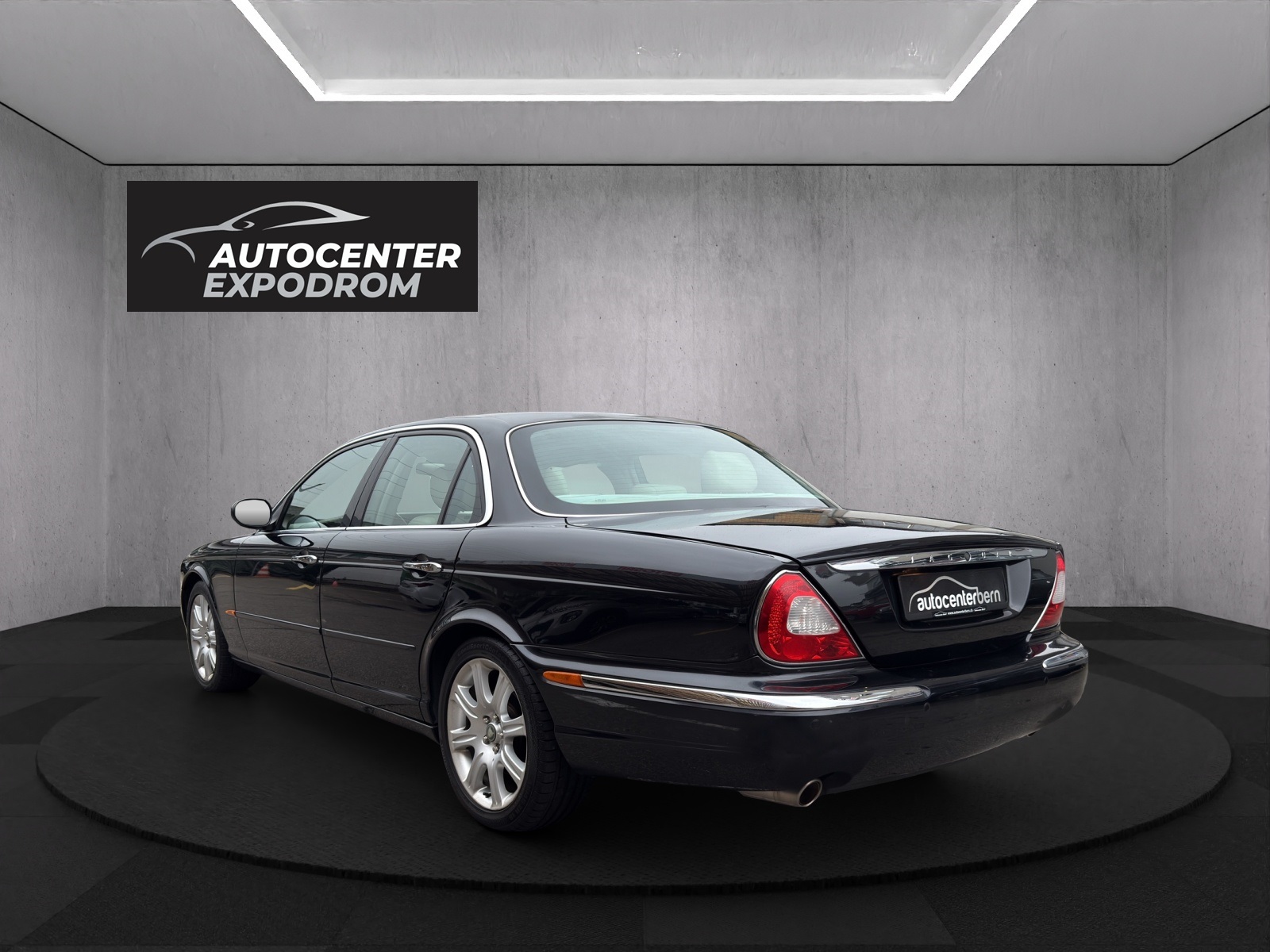 JAGUAR XJ8 4.2 V8 Executive - Image 5