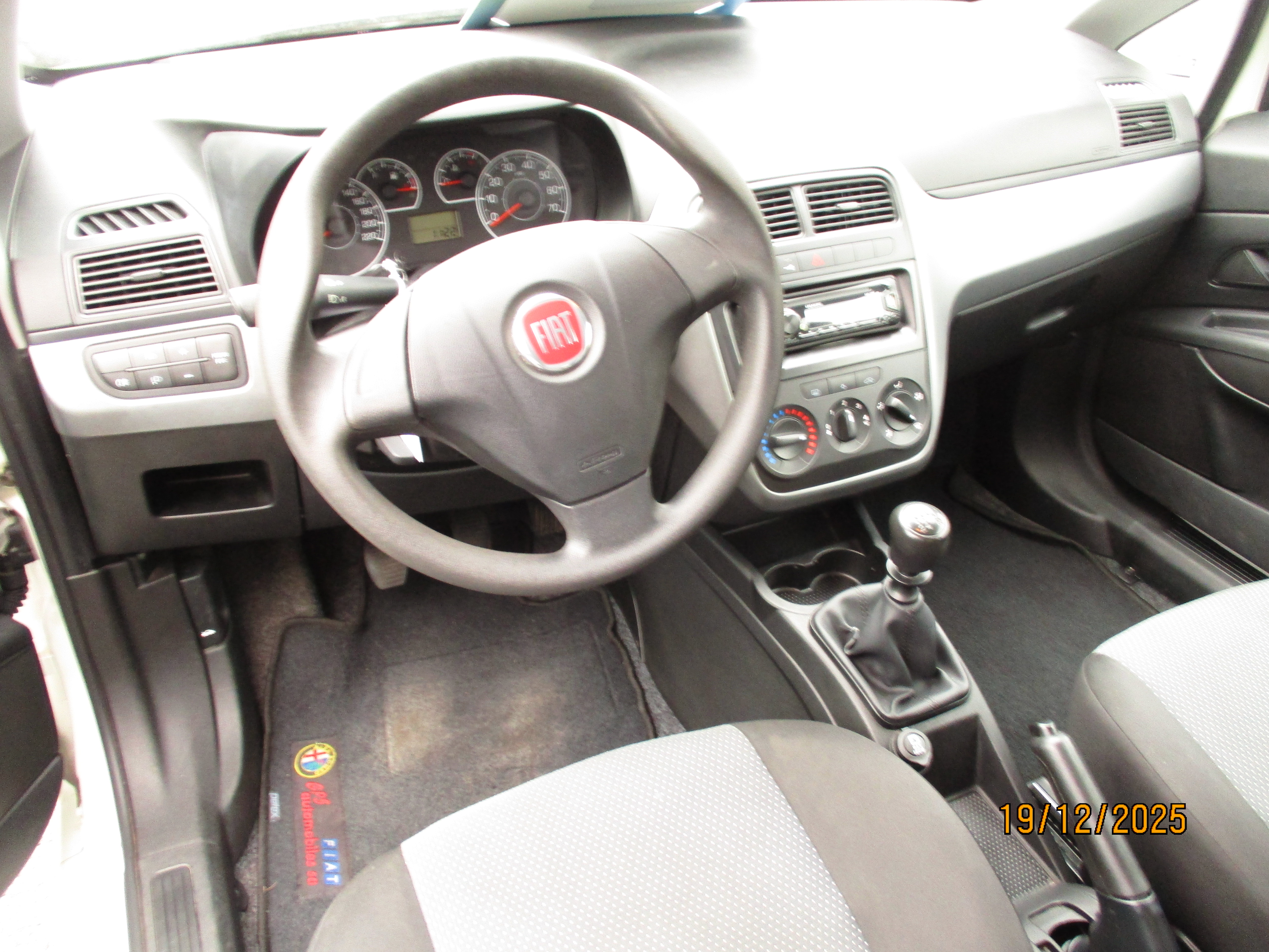 FIAT Punto 1.2 Pop Star - Image 5