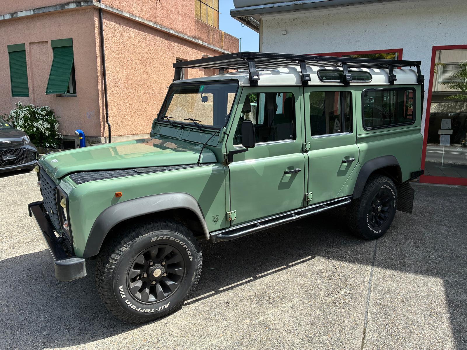 Land Rover Defender 110 300 TDI