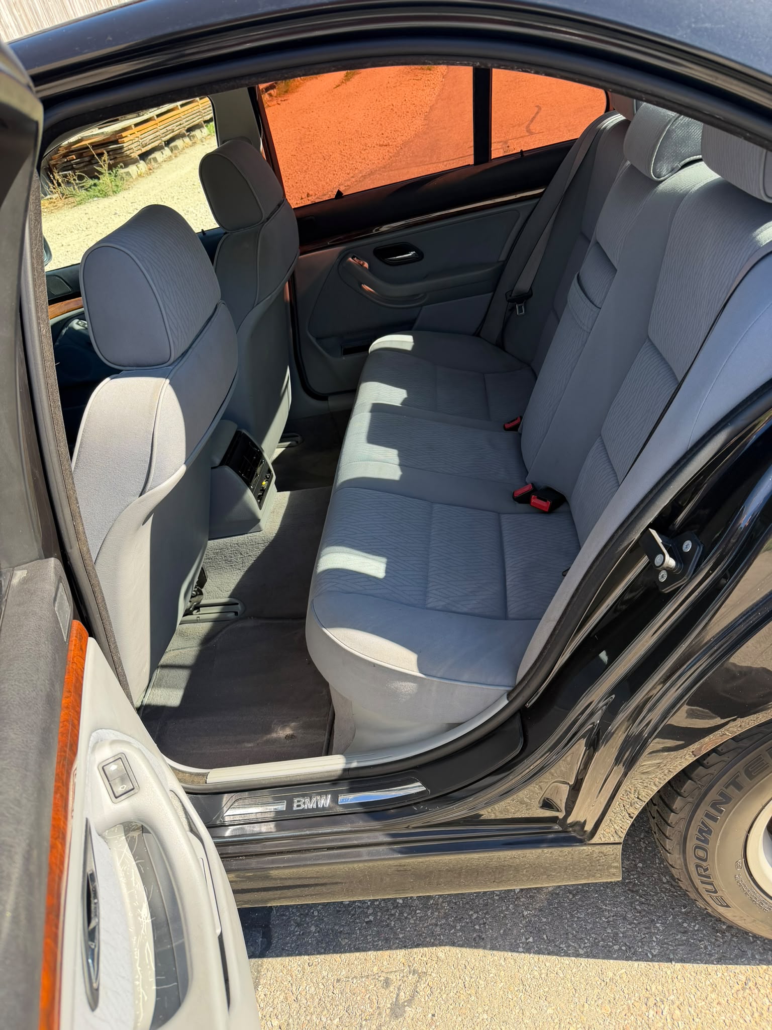 BMW 520I - Image 5